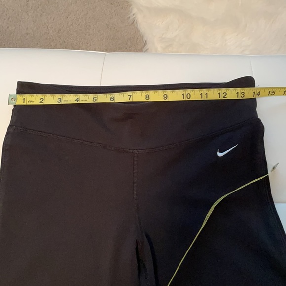 Women’s black Nike dry fit yoga pants - Picture 4 of 7